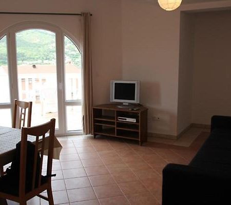 Ara-Marina Apartment Baska  Exterior photo