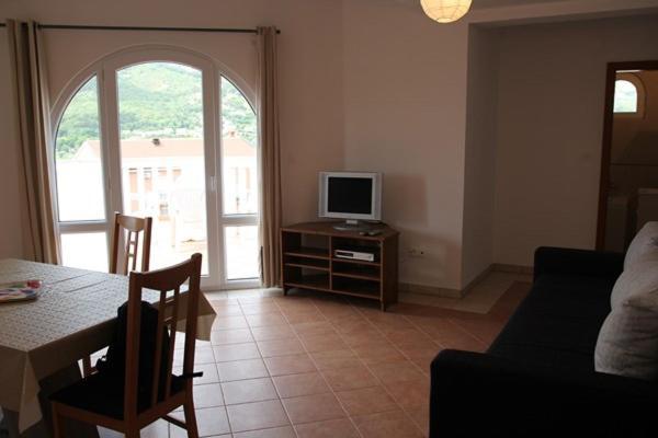 Ara-Marina Apartment Baska  Exterior photo